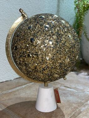 New sparkly marble base globe